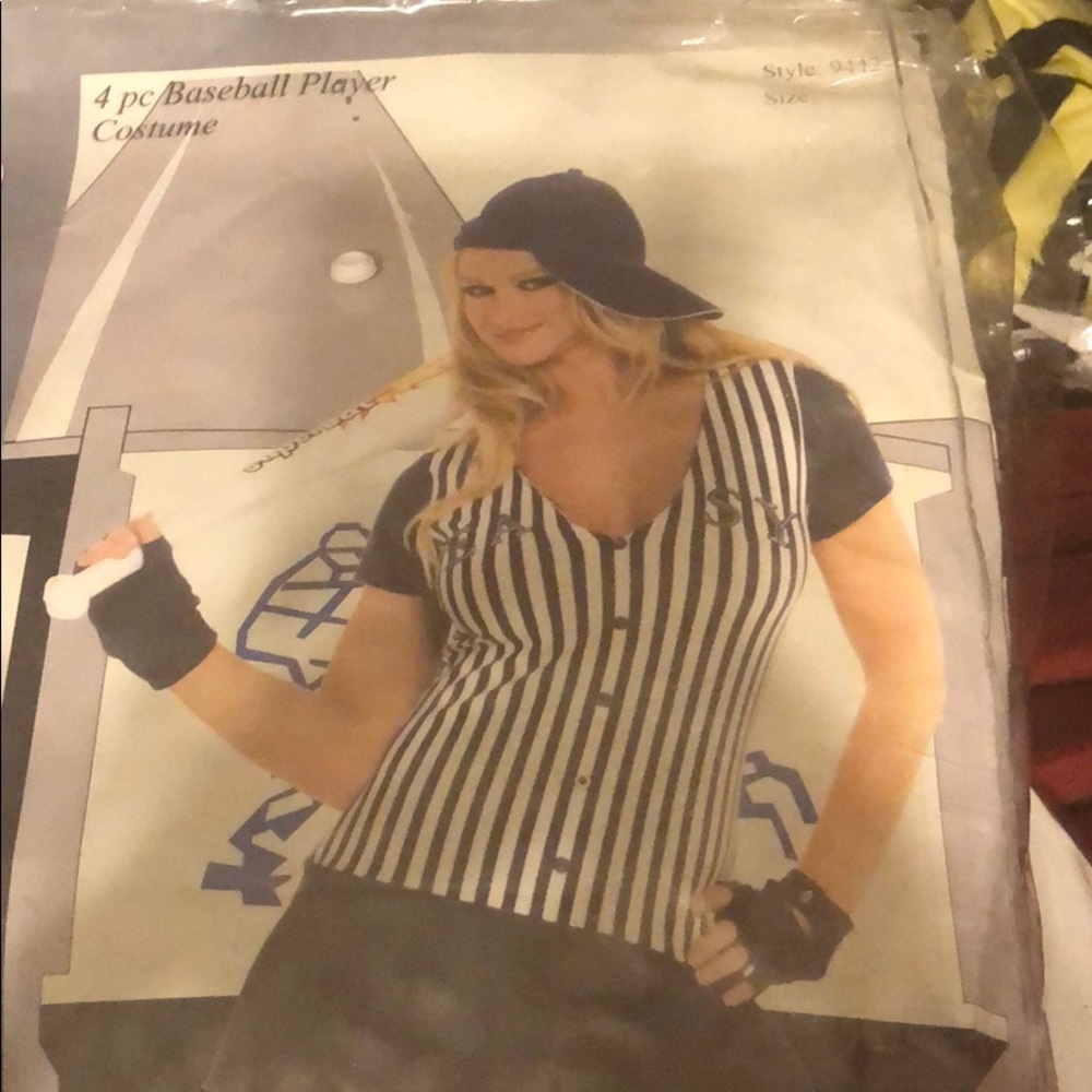 Baseball Player costume !